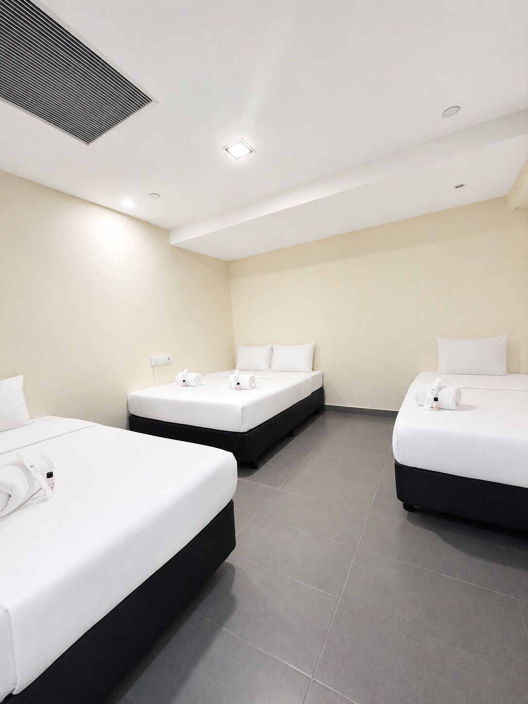 Family Suite, No Windows