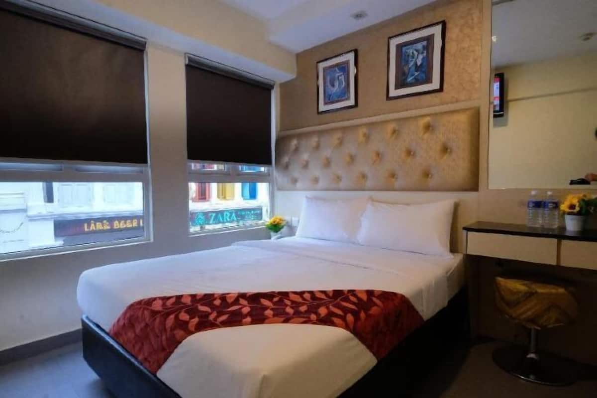 In-room safe, desk, laptop workspace, free WiFi
