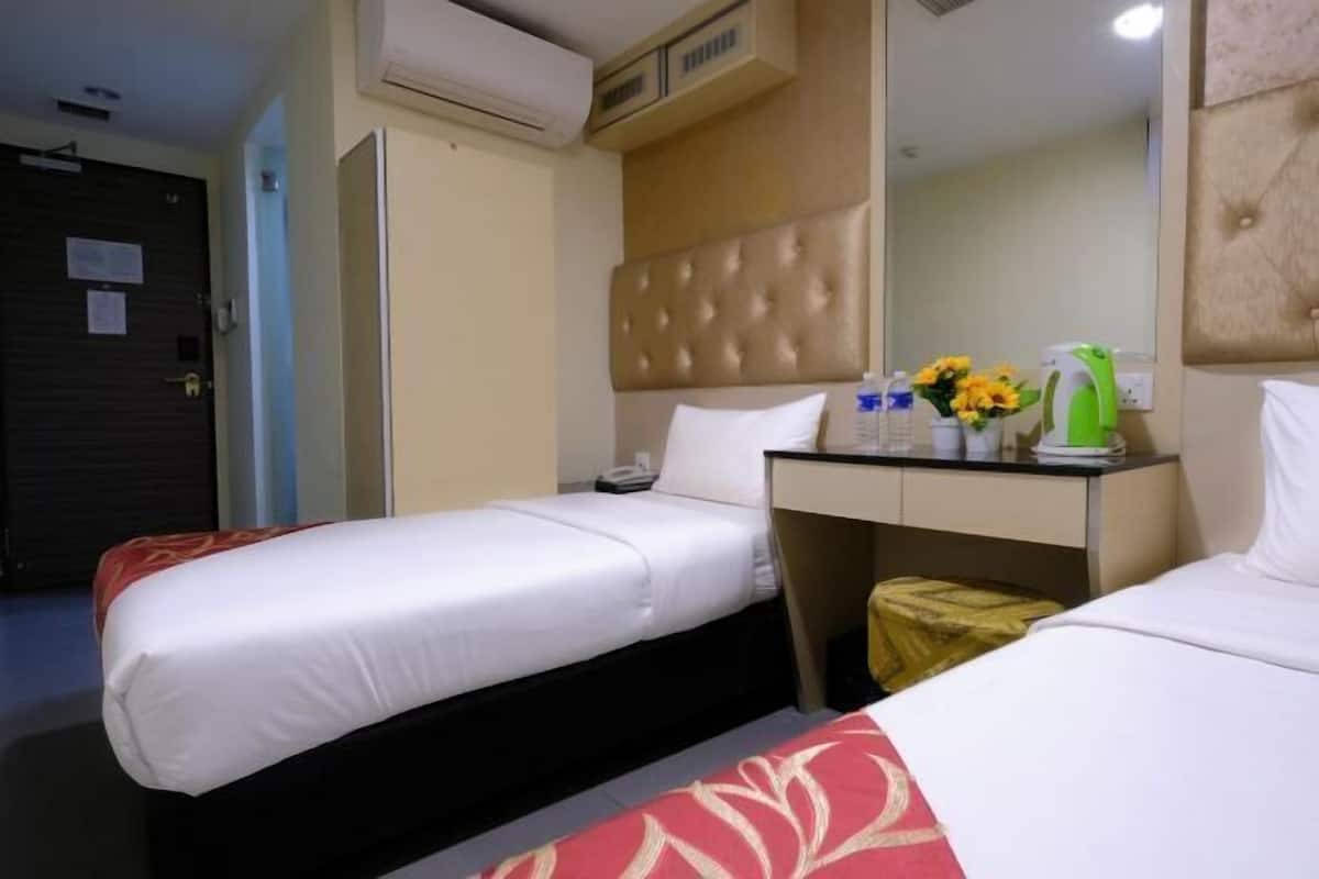 In-room safe, desk, laptop workspace, free WiFi