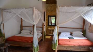 Standard-Zweibettzimmer, mit Bad | Bettwäsche aus ägyptischer Baumwolle, Zimmersafe, individuell dekoriert