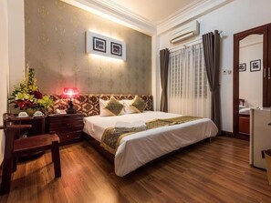 Superior Room | Minibar, in-room safe, desk, soundproofing - Saigon Odyssey Hotel (Ho Chi Minh City)