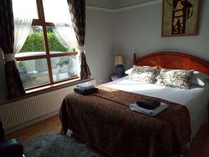 Interior - The Oystercatcher (Newry)