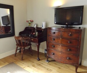 Superior Double Room, Ensuite (Room 2)