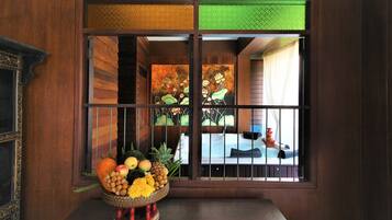 SinghaMontra Family Suite with balcony | Deep soaking bathtub
