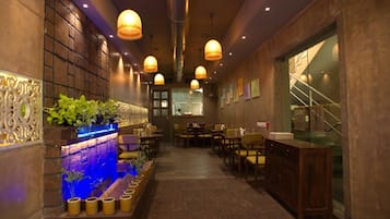 Breakfast, lunch, dinner served; vegetarian cuisine