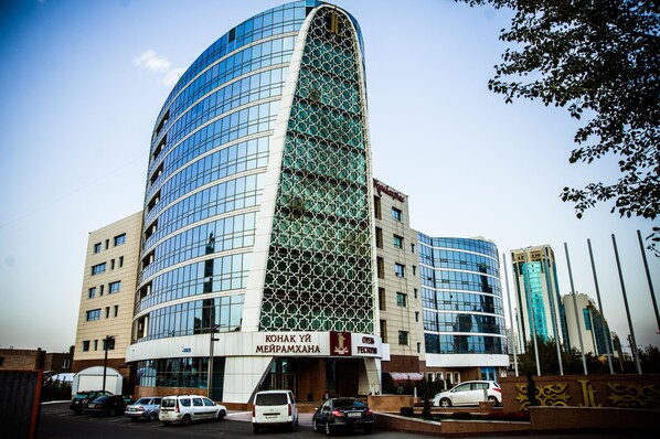 ที่จอดรถฟรี