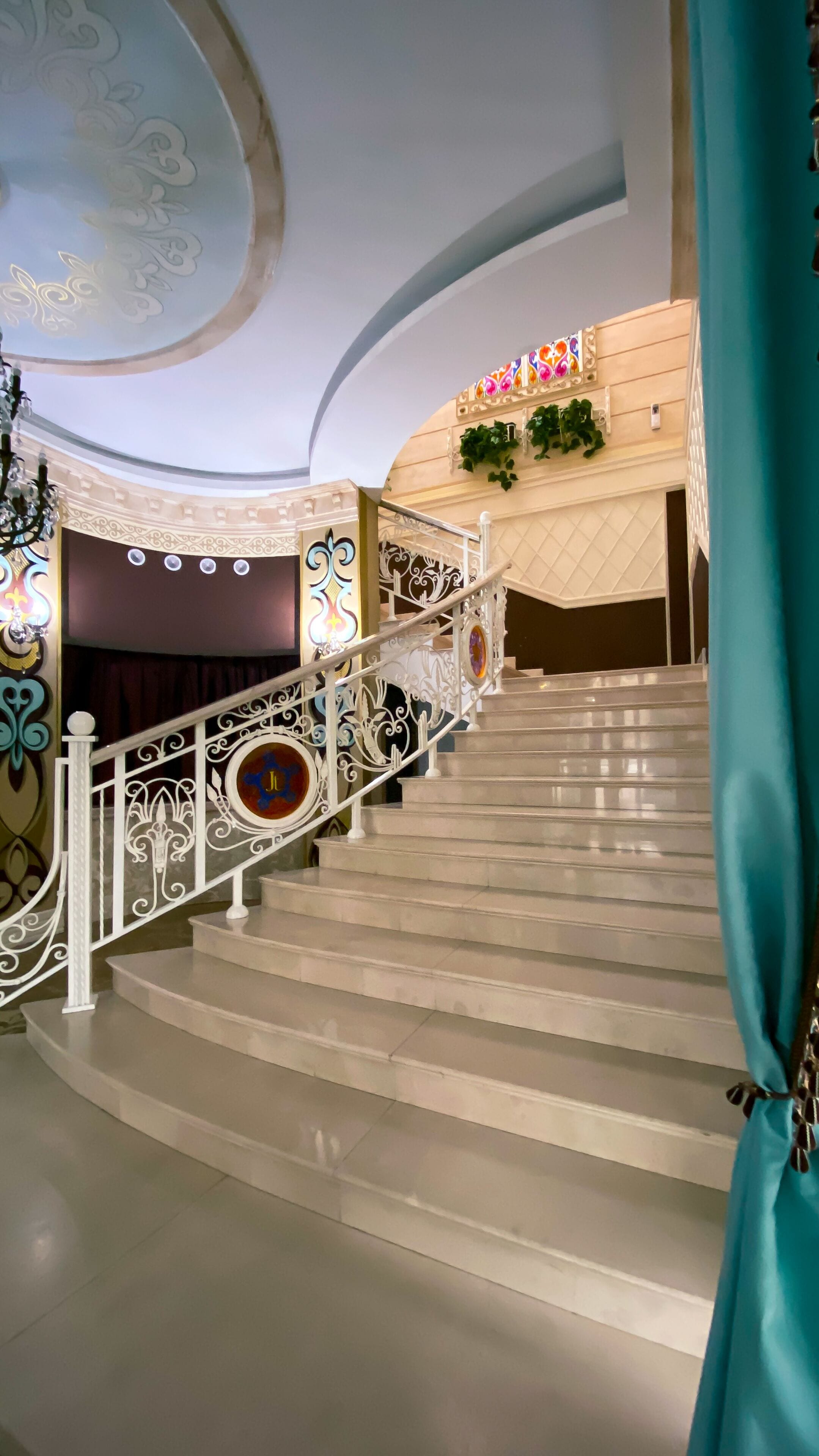 breakfast, lunch, dinner served; local cuisine