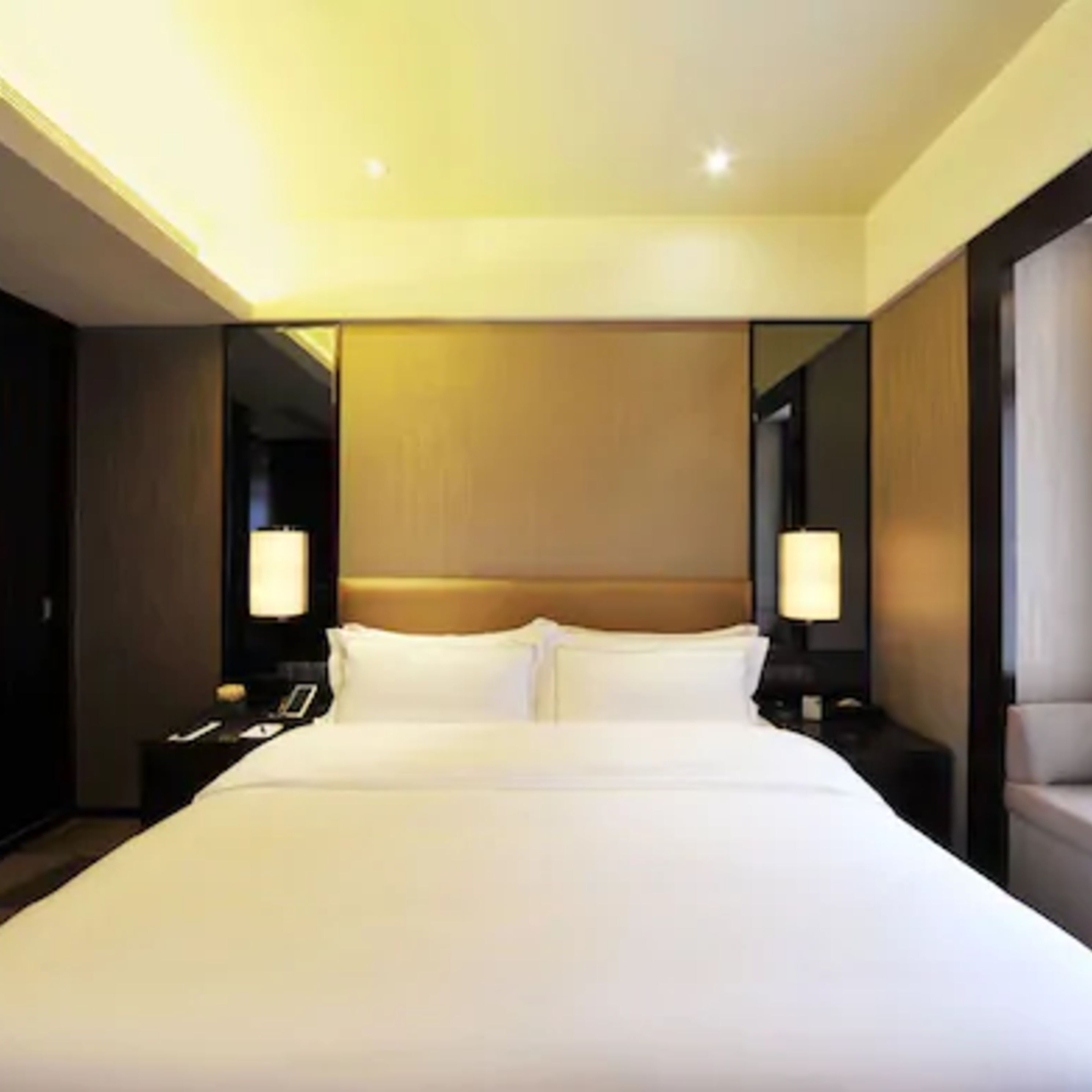 premium bedding, down duvets, minibar, in-room safe