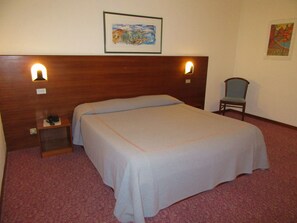 Hypo-allergenic bedding, minibar, in-room safe, desk - Hotel Giardino (Prato)
