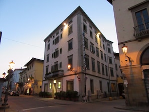 Front of property – evening/night