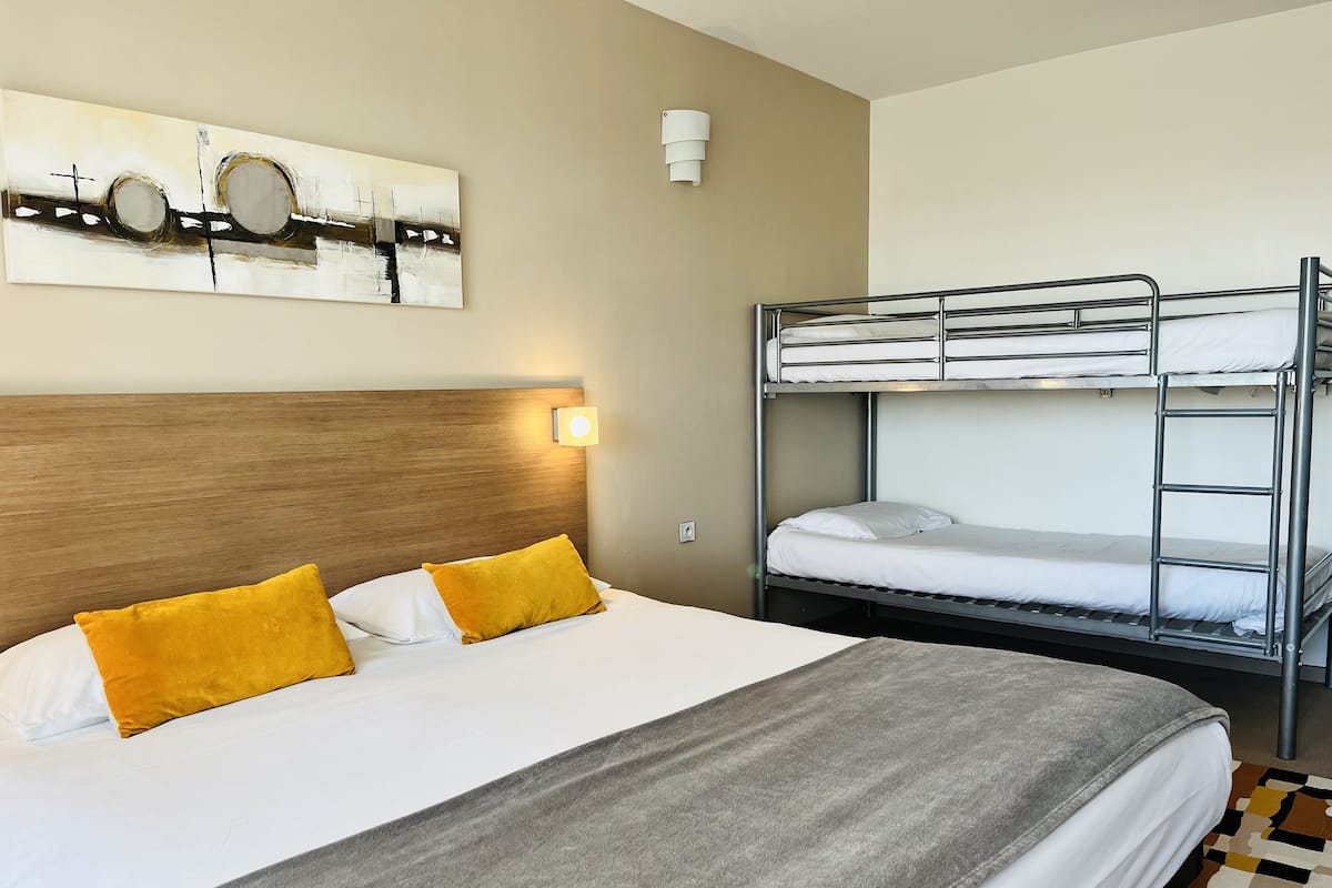 Family Room, Terrace | Premium bedding, in-room safe, desk, blackout drapes