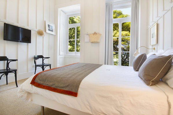 Individually decorated, individually furnished, iron/ironing board - Casa Oliver Príncipe Real (Lisbon)