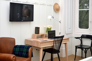 Individually decorated, individually furnished, iron/ironing board - Casa Oliver Príncipe Real (Lisbon)