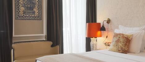 Minibar, decoración personalizada y muebles diferentes