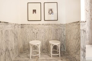 迷你吧、特色装修、特色家居、熨斗/熨板