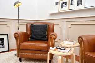 Frigobar, individualmente decorados, individualmente mobiliados