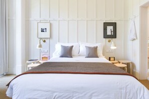 Double Room | Minibar, individually decorated, individually furnished - Casa Oliver Príncipe Real (Lisbon)