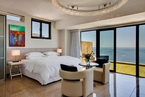 Luxury Double Room, Sea View (Saphire) | Hypo-allergenic bedding, in-room safe, individually decorated - Atlantic Gold (Cape Town)