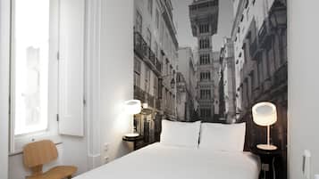 Deluxe 1 Bedroom Apartment | 1 bedroom, premium bedding, in-room safe, iron/ironing board