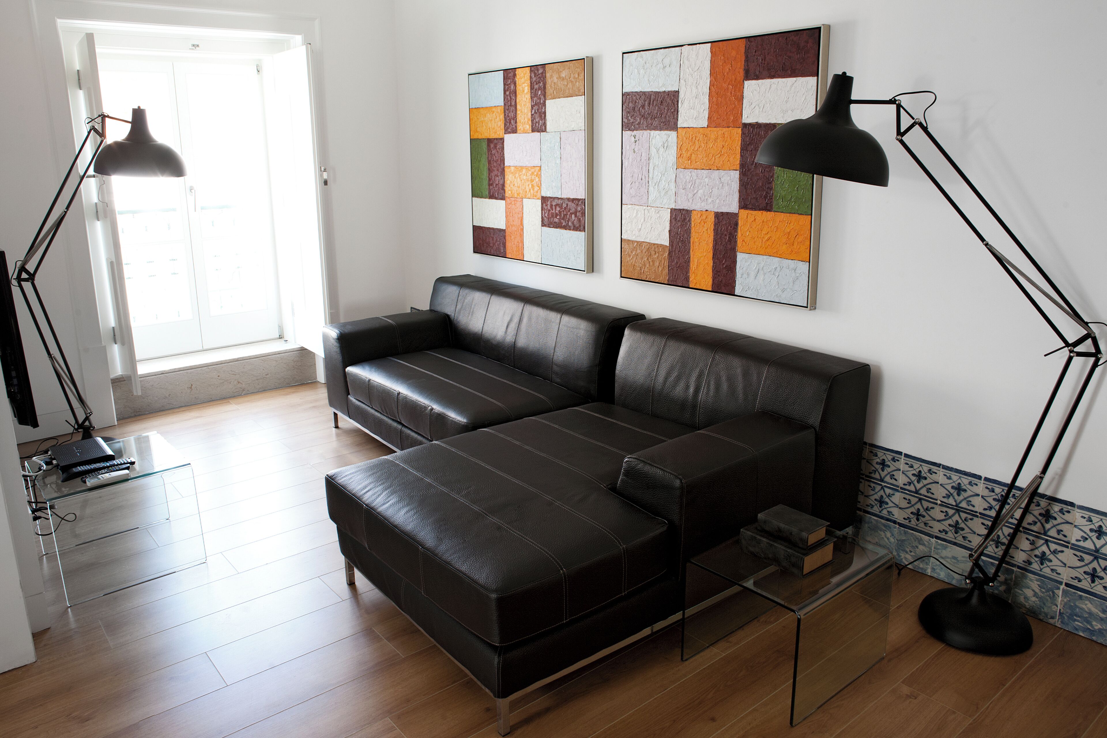Apartamento, 3 quartos | Sala de estar | TV de tela plana 43 polegadas com canais a cabo, TV LCD