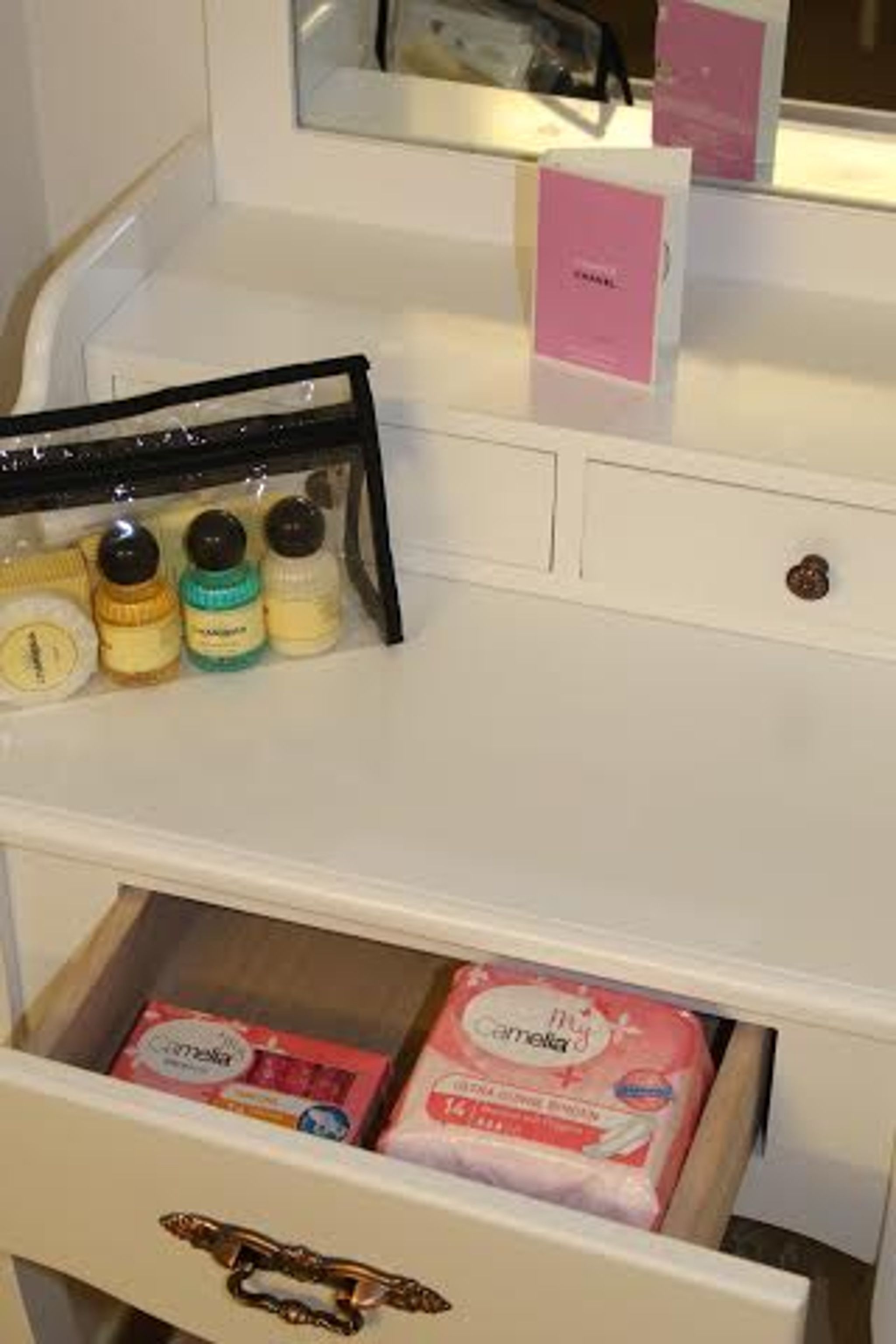 women room  | room amenity