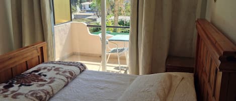 1 habitación, ropa de cama de alta calidad, minibar y escritorio