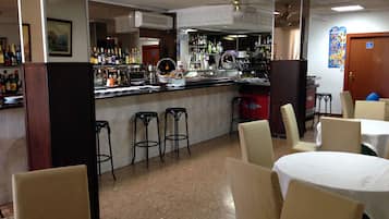 Bar (en la propiedad)