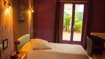 Bàn, truy cập Internet không dây miễn phí