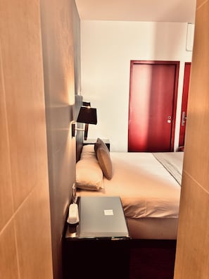 Standard-Doppelzimmer | 1 Schlafzimmer, Zimmersafe, Schreibtisch, schallisolierte Zimmer