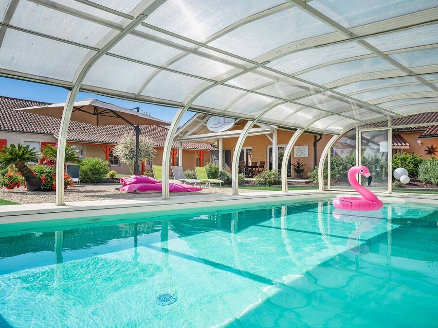 Piscine extérieure (ouverte en saison)