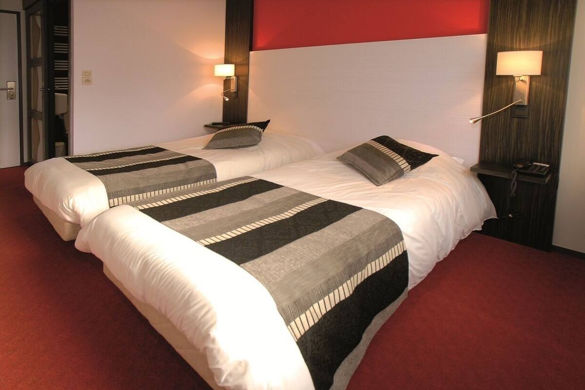 In-room safe, desk, blackout drapes, iron/ironing board (on request)