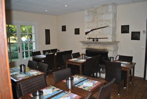 Lunch, dinner served; French cuisine, garden views