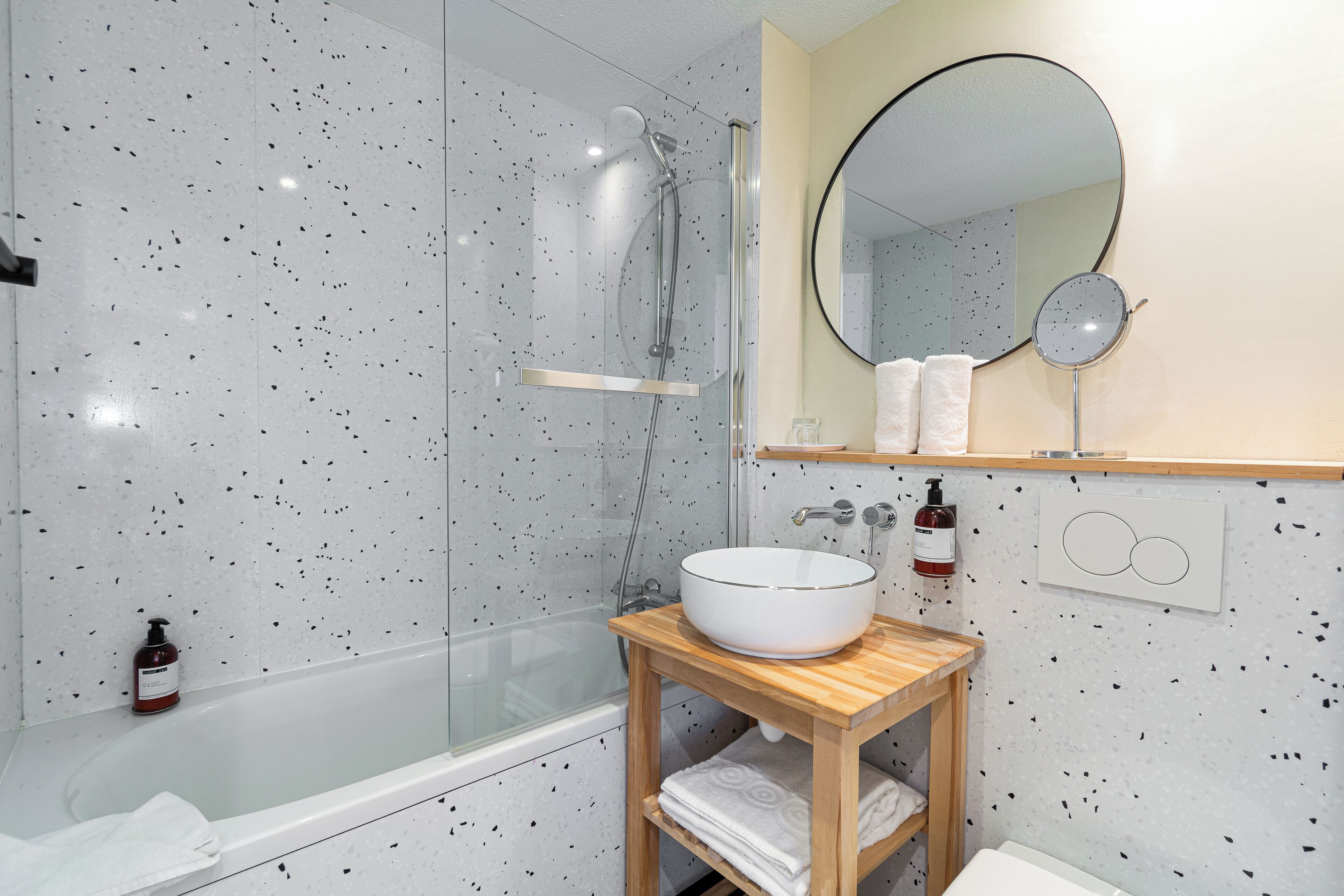 luxury room | bathroom | free toiletries, hair dryer, towels