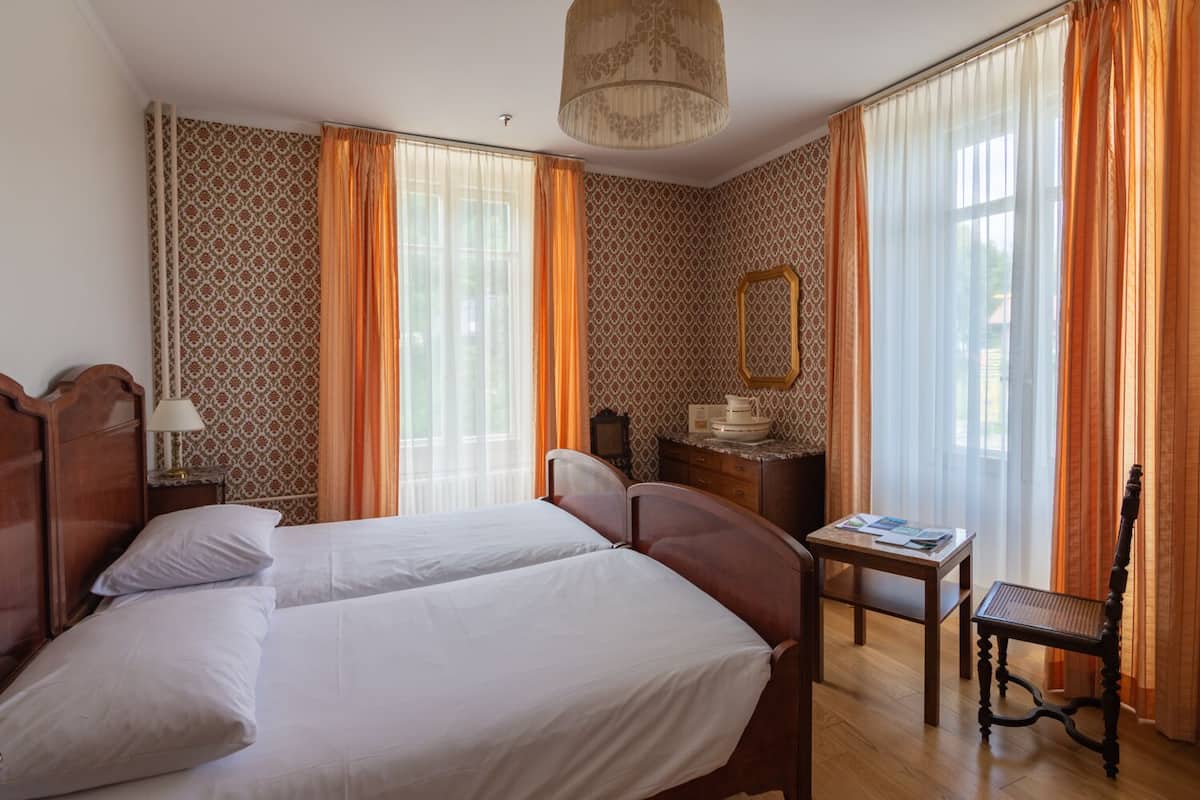 double room (historic) | 1 bedroom, free wifi, bed sheets