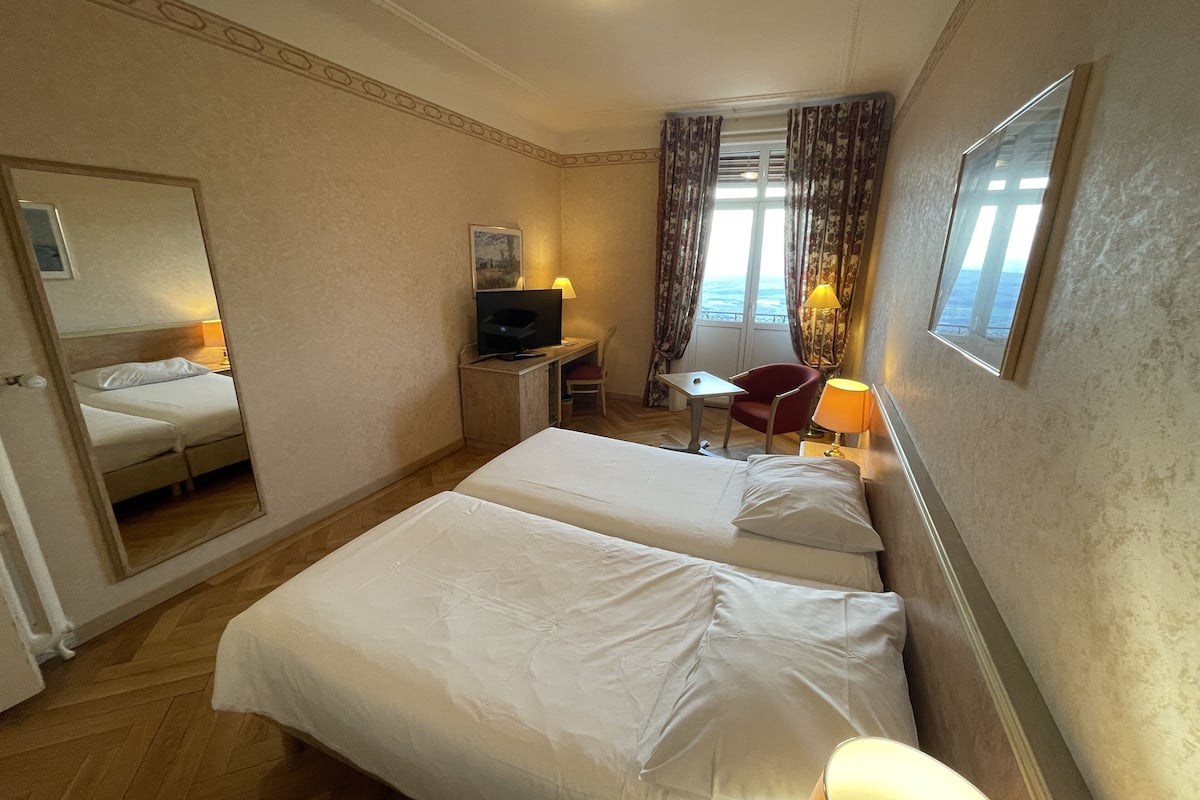 double room, mountain view | 1 bedroom, free wifi, bed sheets