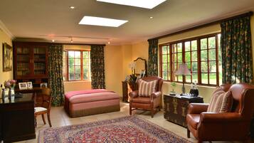 Casa de campo, 2 habitaciones (Gretel Cottage) | Ropa de cama de alta calidad y caja de seguridad en la habitación