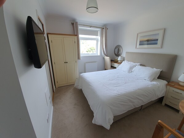 Habitación doble superior, baño en la habitación, vista al jardín