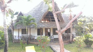 Property grounds - Marine Holiday House (Malindi)