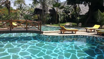 Outdoor pool, pool umbrellas, sun loungers