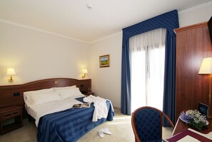 Double Room Single Use | Premium bedding, minibar, in-room safe, individually decorated - Fashion Hotel (Valmontone)