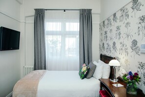 Superior Room, 1 Single Bed | Courtyard view