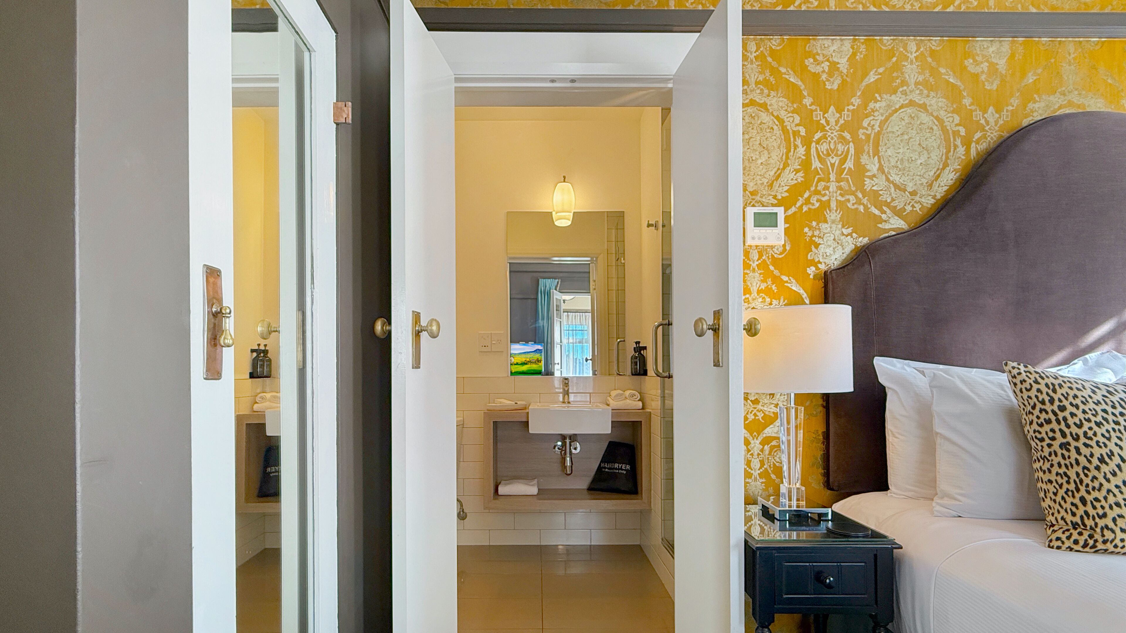 royal suite, 1 king bed, partial ocean view | bathroom | shower, free toiletries, hair dryer, towels