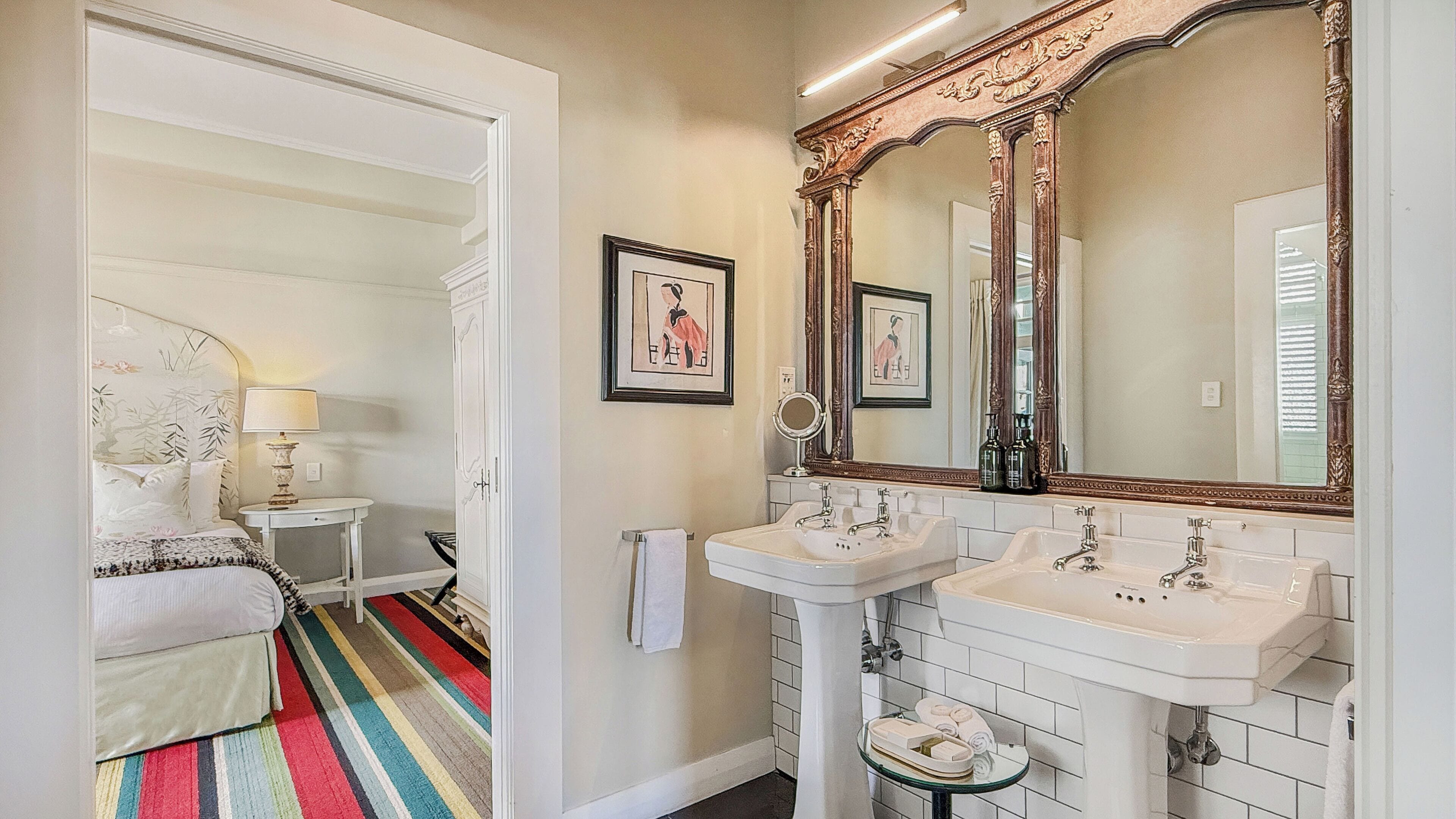 suite, 1 king bed, ocean view | bathroom | shower, free toiletries, hair dryer, towels