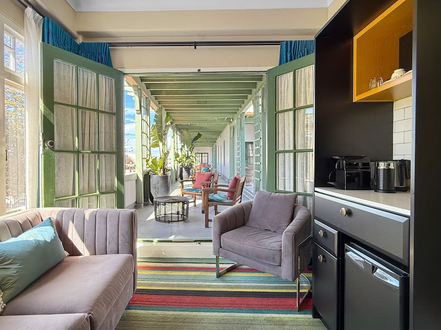 Premium Suite, 1 King Bed | Living area | Flat-screen TV