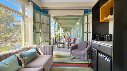 Art Deco Masonic Hotel