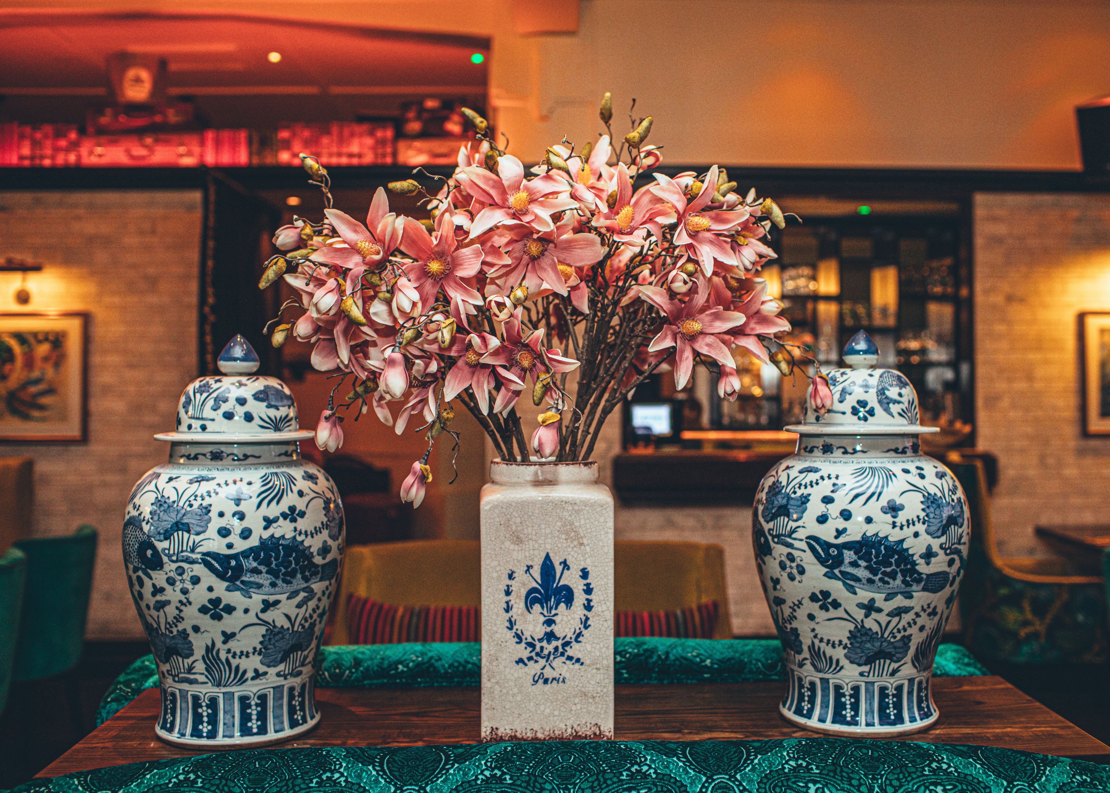 pub, al fresco dining, open daily