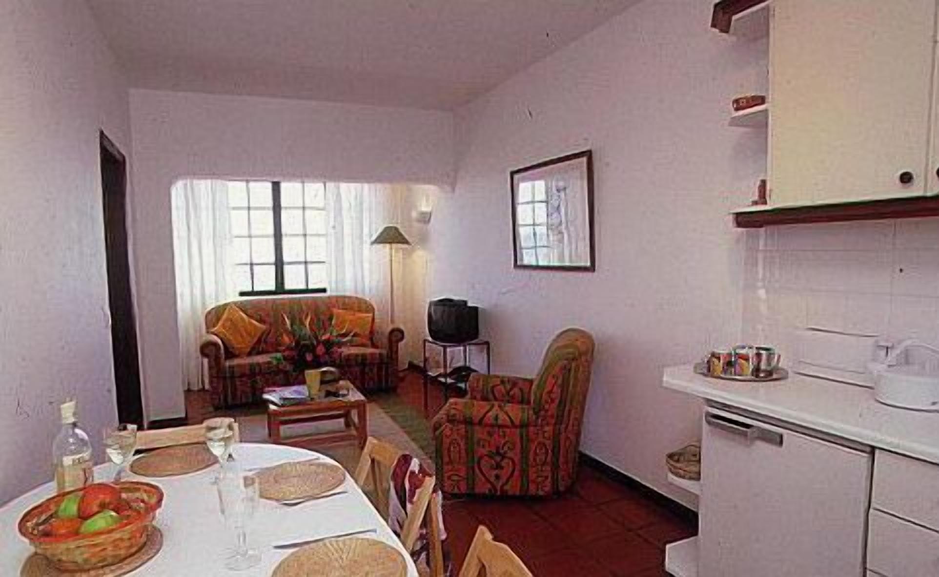 apartment, 1 bedroom | in-room dining