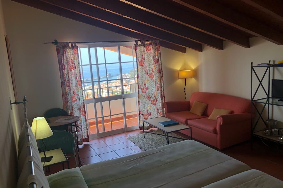 Estudio familiar | 1 habitación, minibar, tabla de planchar con plancha y wifi gratis