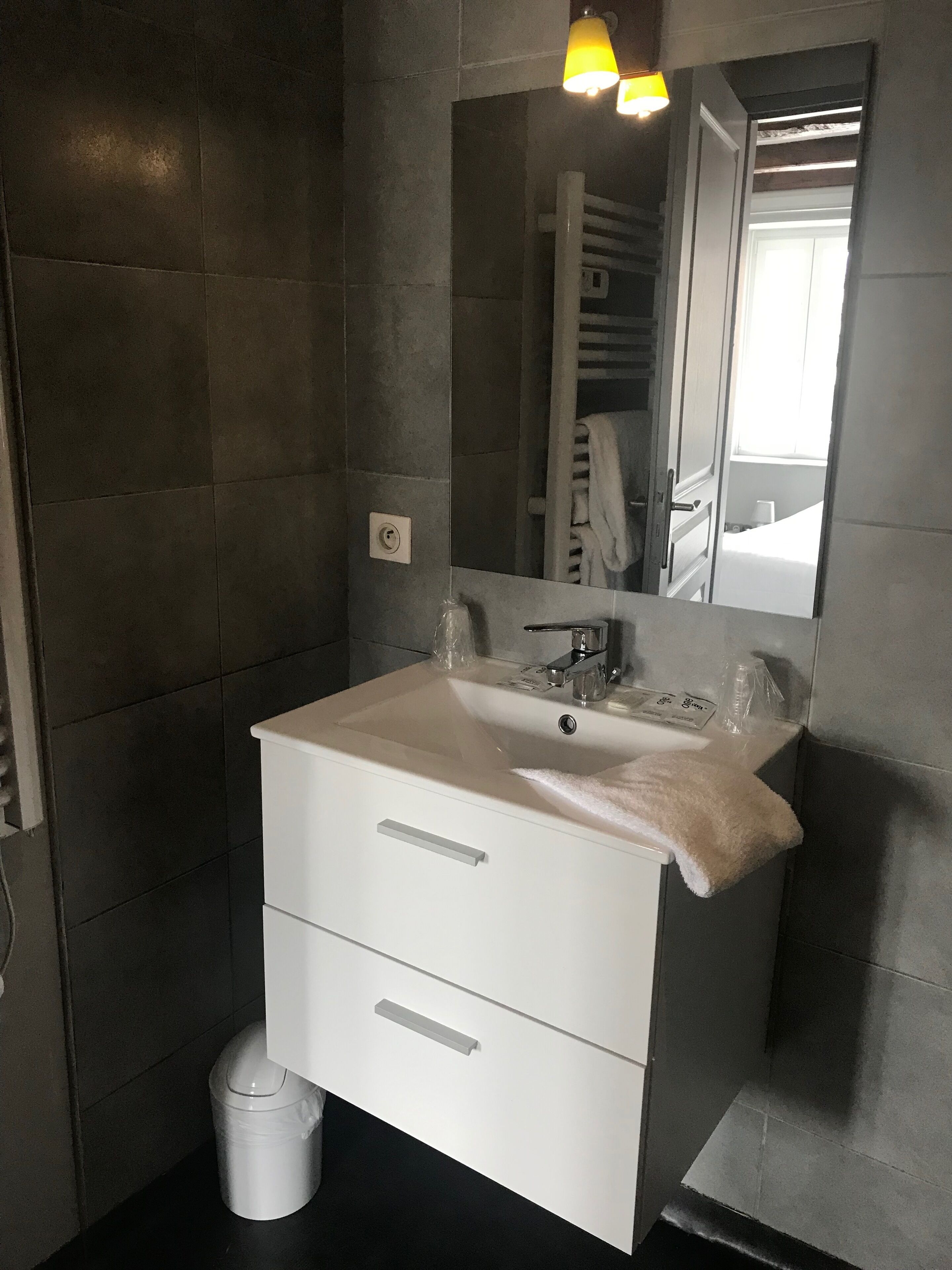 comfort double room | bathroom amenities | hair dryer