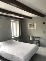 Colchones Select Comfort, escritorio y cunas gratuitas 